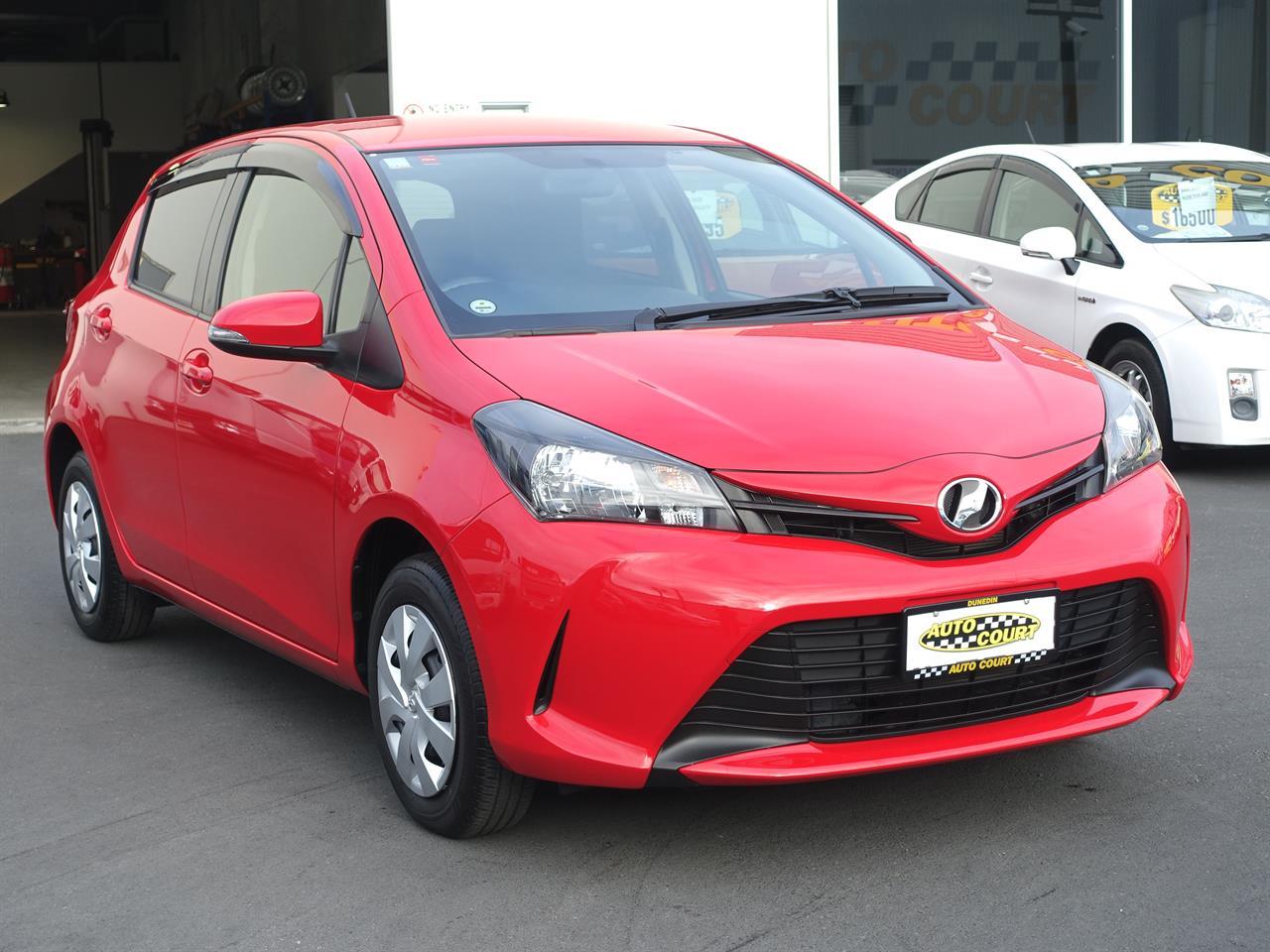 2016 Toyota Vitz