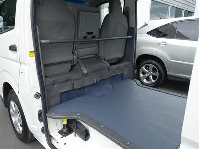 2007 Toyota Hiace - Thumbnail