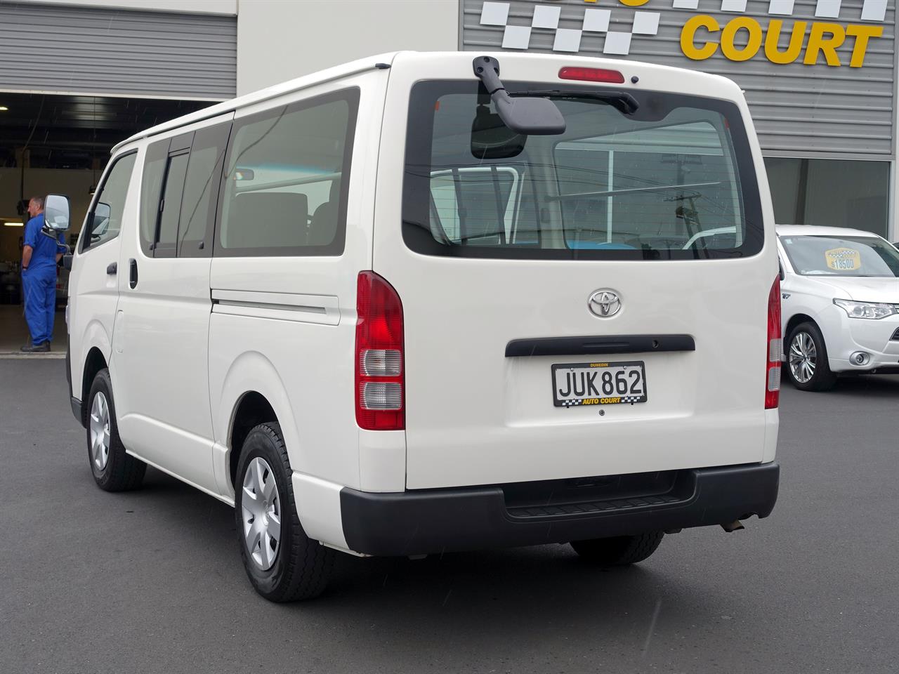 2007 Toyota Hiace