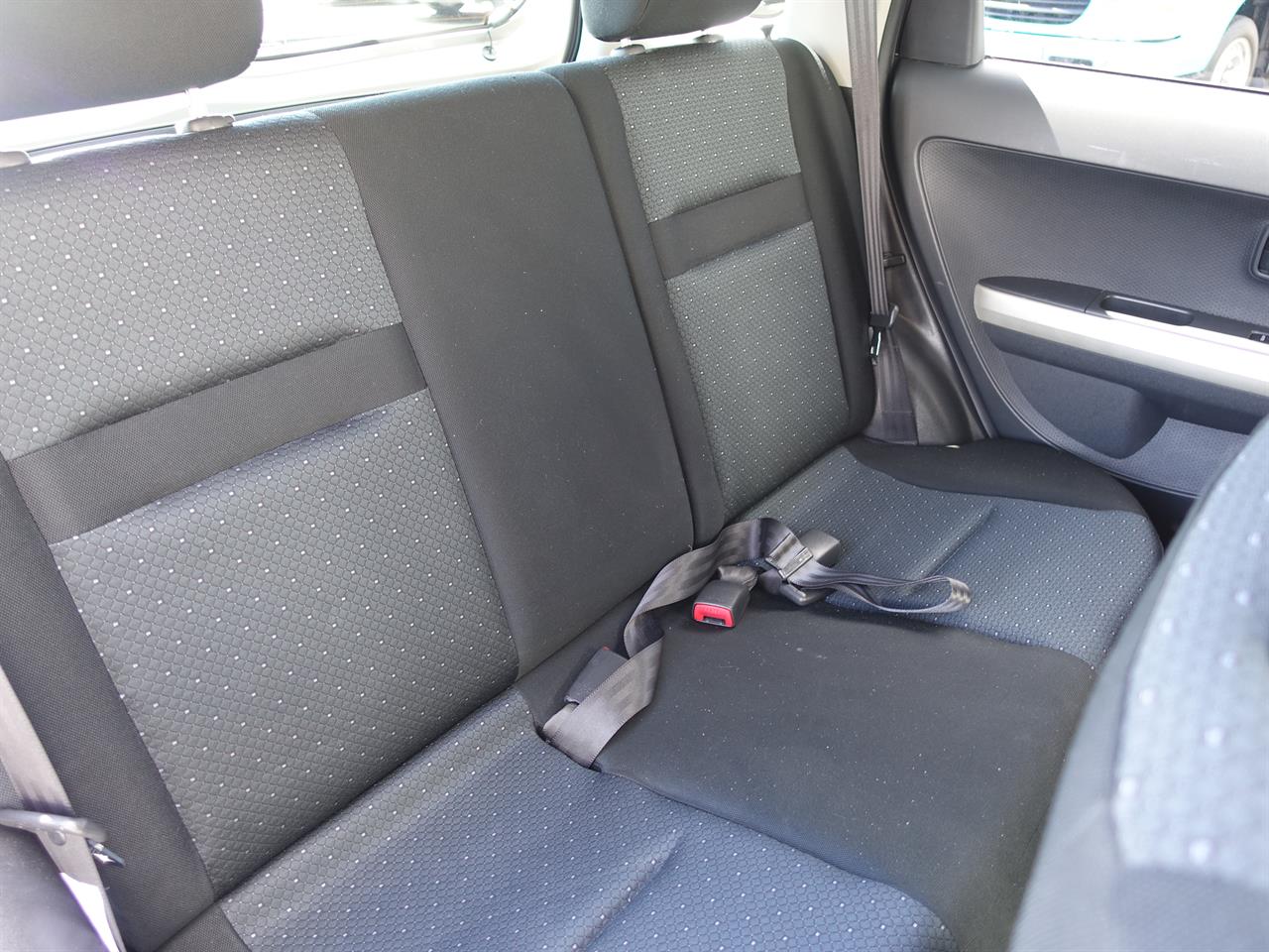 2006 Toyota Ist