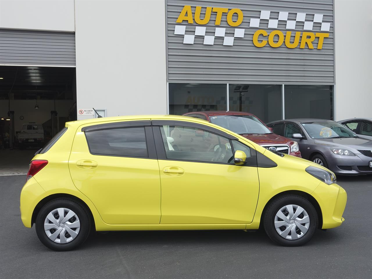 2014 Toyota Vitz