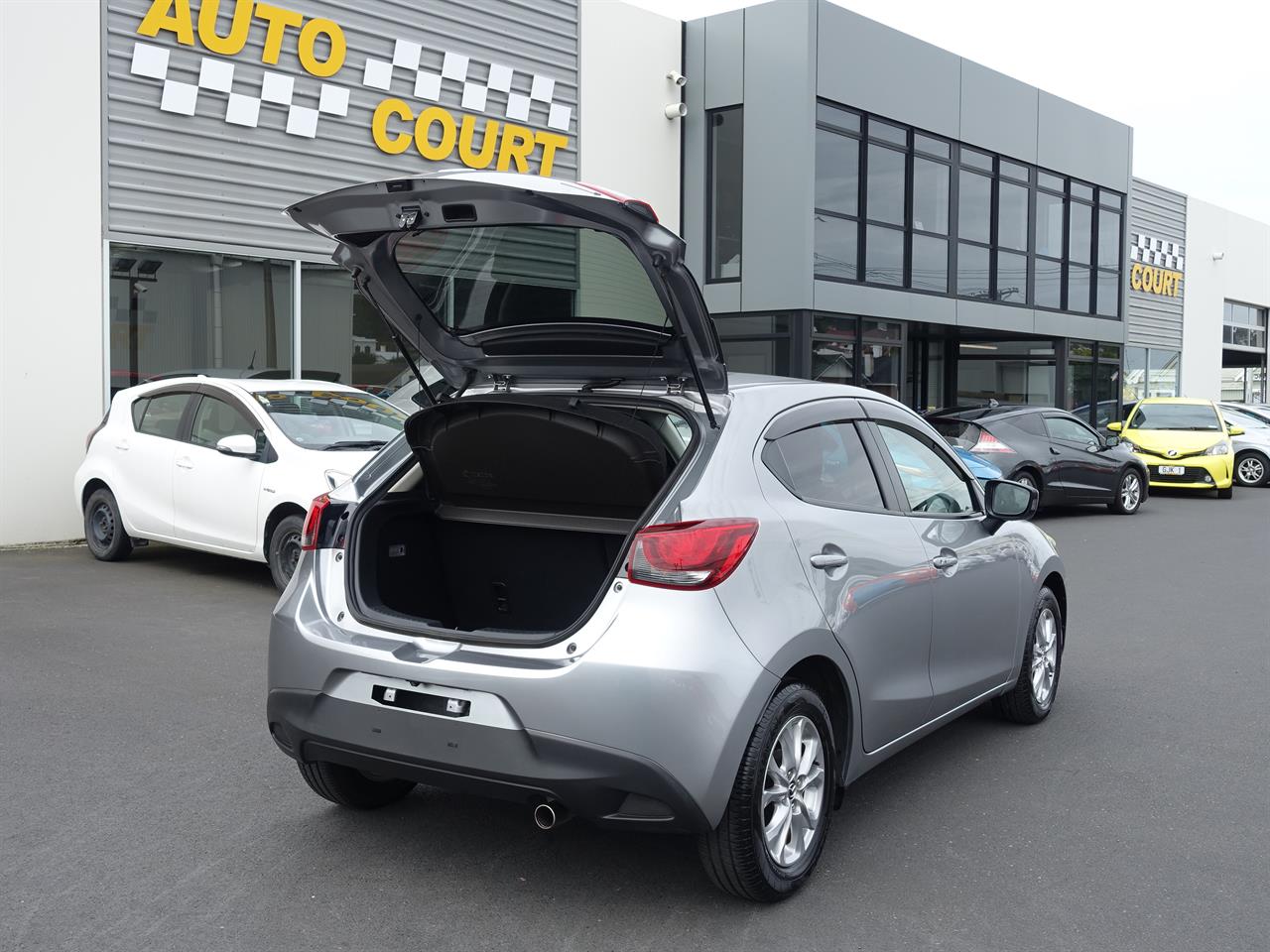 2016 Mazda Demio