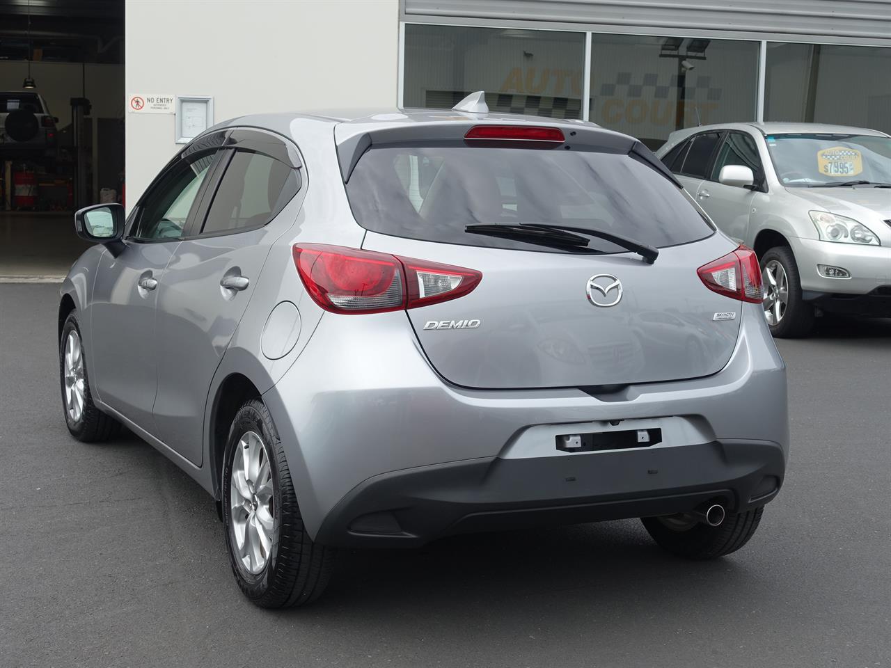 2016 Mazda Demio