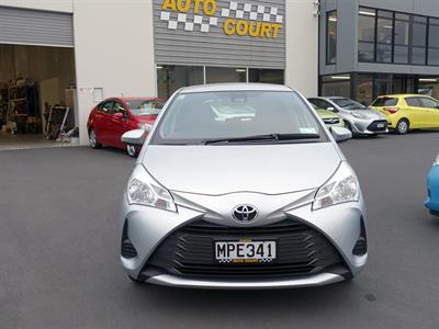 2019 Toyota Yaris - Thumbnail