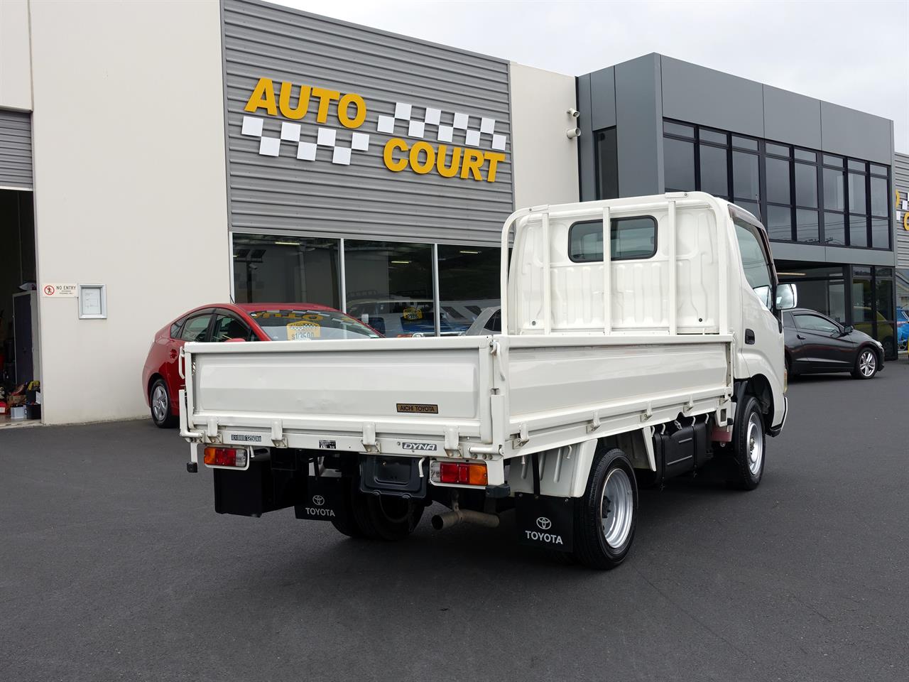 2004 Toyota Dyna