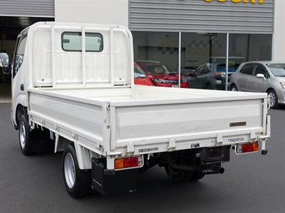 2004 Toyota Dyna - Thumbnail