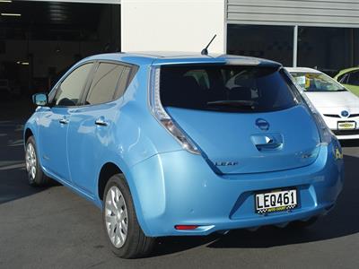 2016 Nissan Leaf - Thumbnail