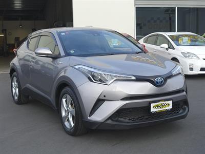 2017 Toyota C-HR - Thumbnail