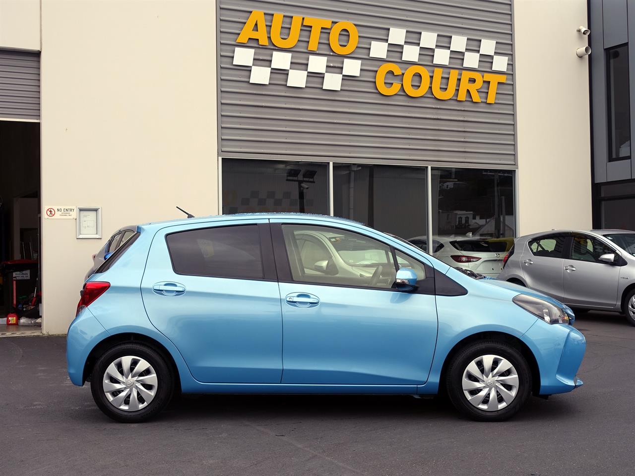 2015 Toyota Vitz