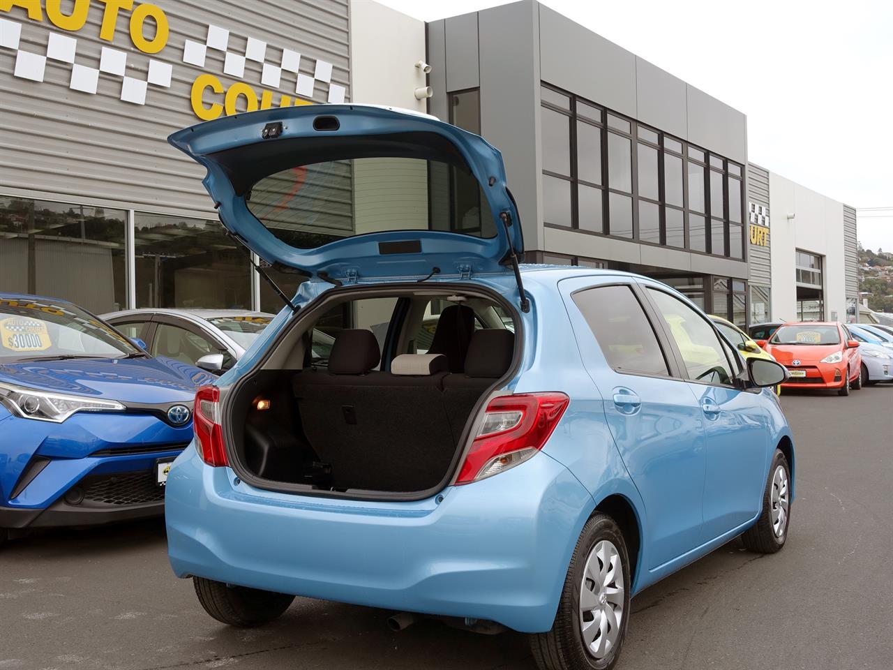 2015 Toyota Vitz