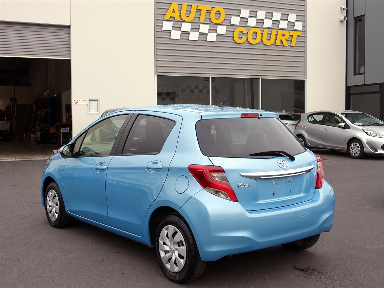 2015 Toyota Vitz